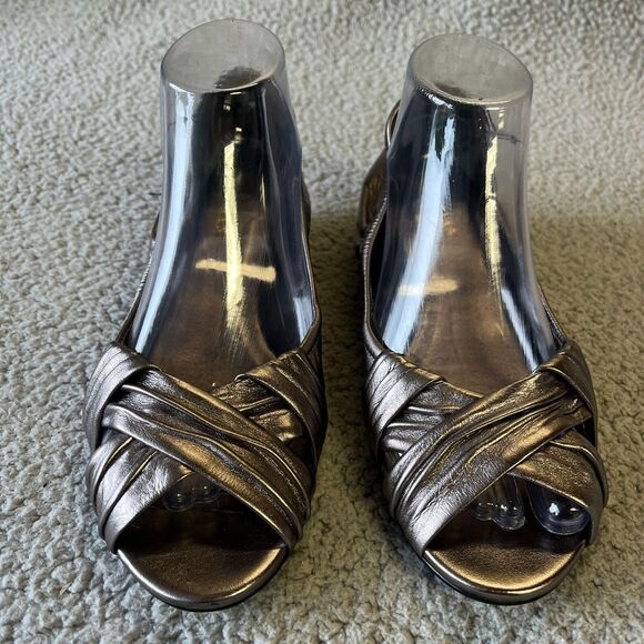 Cole Haan Air Tech Womens 8.5 B Silver Leather Criss-Cross  Wedge Sandals - Picture 2 of 4